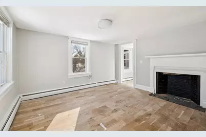 86 Elm St, Swansea, MA 02777 - Photo 8