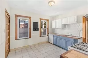 36 Mt Ida Rd, Boston, MA 02121 - Photo 12