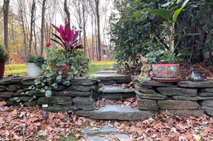 62 Peabody Ln, Greenfield, MA 01301 - Photo 2