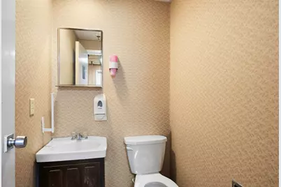 1795 Main St #206, Springfield, MA 01103 - Photo 18