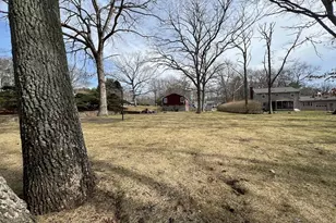 1 Sylvester Dr, Webster, MA 01570 - Photo 24