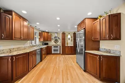 139 Wolomolopoag St, Sharon, MA 02067 - Photo 4