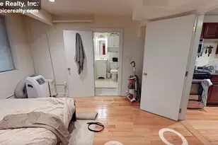 94A Marion St, Brookline, MA 02446 - Photo 6