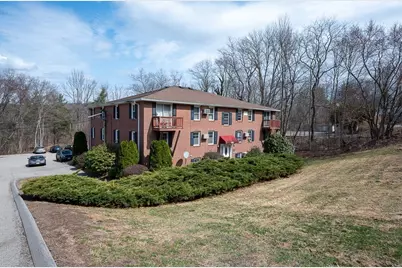 325 Ashland Ave #12, Southbridge, MA 01550 - Photo 2