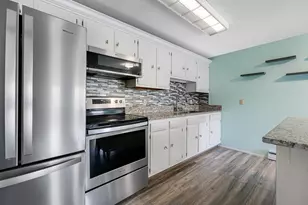 325 Ashland Ave, Southbridge, MA 01550 - Photo 4