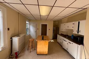 23 Lancaster St, Worcester, MA 01609 - Photo 2
