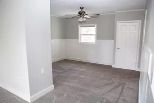 43 Beacon St, Gloucester, MA 01930 - Photo 18