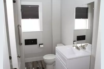 43 Beacon St #2, Gloucester, MA 01930 - Photo 16