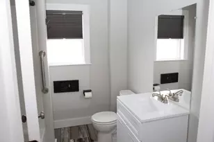 43 Beacon St, Gloucester, MA 01930 - Photo 16