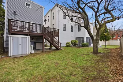 10 Lawrence Street, Boston, MA 02129 - Photo 4