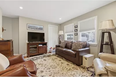 10 Lawrence Street, Boston, MA 02129 - Photo 8