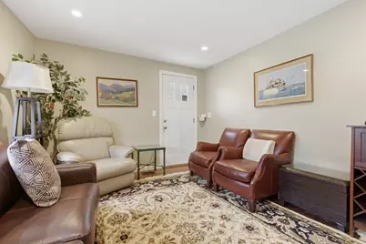 10 Lawrence Street, Boston, MA 02129 - Photo 10