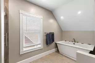 112 Ashland St, Malden, MA 02148 - Photo 26