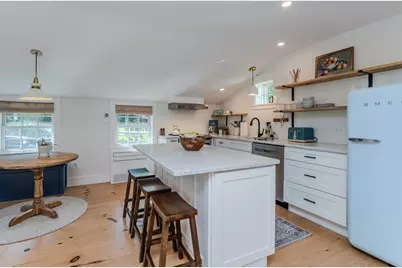 14 Sugarloaf St, Deerfield, MA 01373 - Photo 10