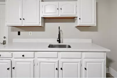 168 Lunenburg St. #3L, Fitchburg, MA 01420 - Photo 2