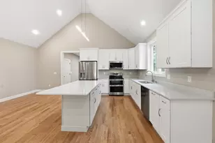 18 Lakeshore Dr, Douglas, MA 01516 - Photo 12