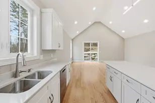 18 Lakeshore Dr, Douglas, MA 01516 - Photo 14