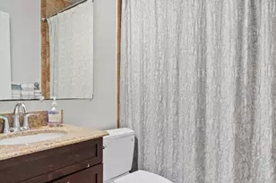 521 E 5th St, Boston, MA 02127 - Photo 6