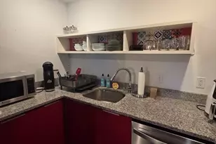 950 Broadway, Chelsea, MA 02150 - Photo 24