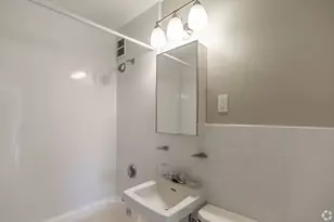 8 Lakeview Gardens, Natick, MA 01760 - Photo 10