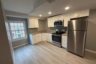 10 Leyden St, Plymouth, MA 02360 - Photo 2