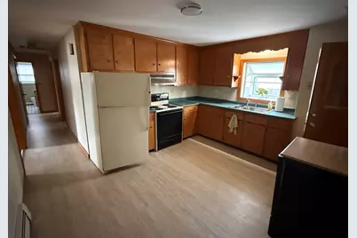 14 Orchard St, Methuen, MA 01844 - Photo 8