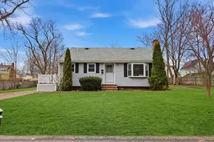 138 Forest St, Brockton, MA 02302 - Photo 1