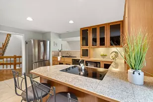 3 Eaton Ct, Haverhill, MA 01832 - Photo 12