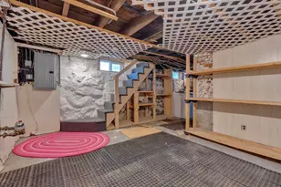 2 Bellevue Ave, Wakefield, MA 01880 - Photo 18