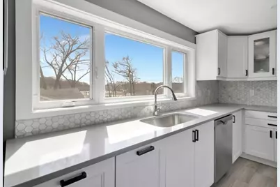 10 Oak St #2, Saugus, MA 01906 - Photo 6