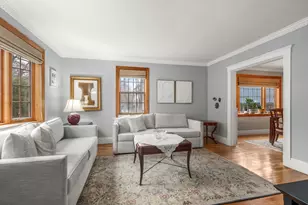 15 Loveland St, Brookline, MA 02445 - Photo 8