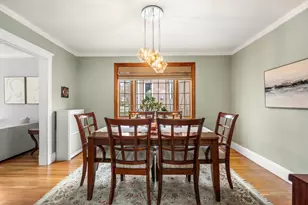 15 Loveland St, Brookline, MA 02445 - Photo 12