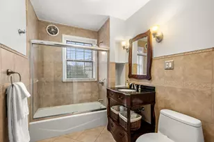 15 Loveland St, Brookline, MA 02445 - Photo 6
