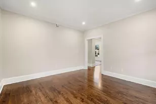 10 King St, Boston, MA 02122 - Photo 6