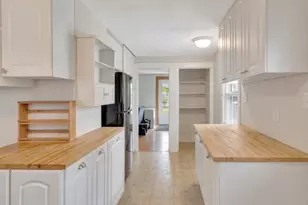 69 Appleton St, Saugus, MA 01906 - Photo 14