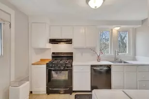69 Appleton St, Saugus, MA 01906 - Photo 16