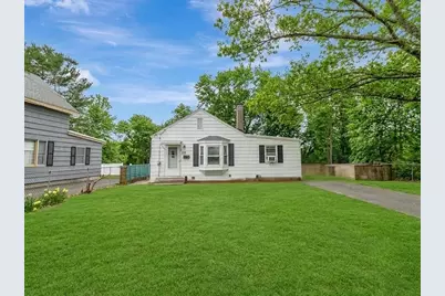 69 Appleton St, Saugus, MA 01906 - Photo 4