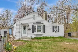 69 Appleton St, Saugus, MA 01906 - Photo 2