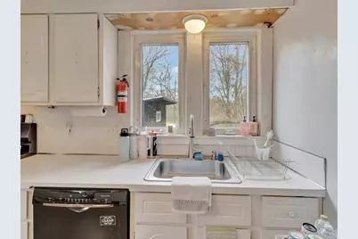 69 Appleton St, Saugus, MA 01906 - Photo 12