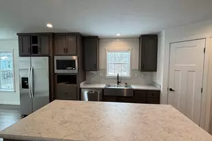 22 Pinrock Dr, Sturbridge, MA 01566 - Photo 6