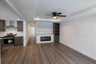 22 Pinrock Dr, Sturbridge, MA 01566 - Photo 2