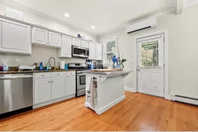 13 Telegraph St #1, Boston, MA 02127 - Photo 12