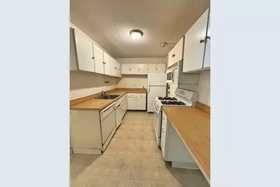 99 Pond Ave #417, Brookline, MA 02445 - Photo 4