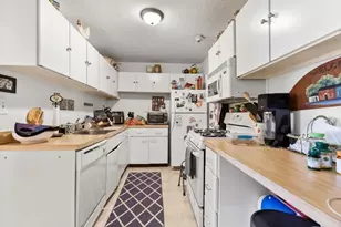 99 Pond Ave, Brookline, MA 02445 - Photo 6