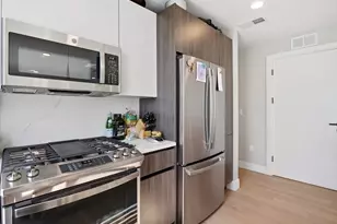 9 Central St, Somerville, MA 02143 - Photo 8