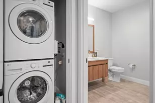 9 Central St, Somerville, MA 02143 - Photo 14