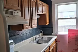 146 Charlton St, Southbridge, MA 01550 - Photo 4