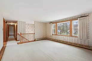 6 Myrtle St, Mendon, MA 01756 - Photo 4