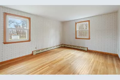 6 Myrtle St, Mendon, MA 01756 - Photo 18