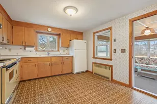 6 Myrtle St, Mendon, MA 01756 - Photo 8